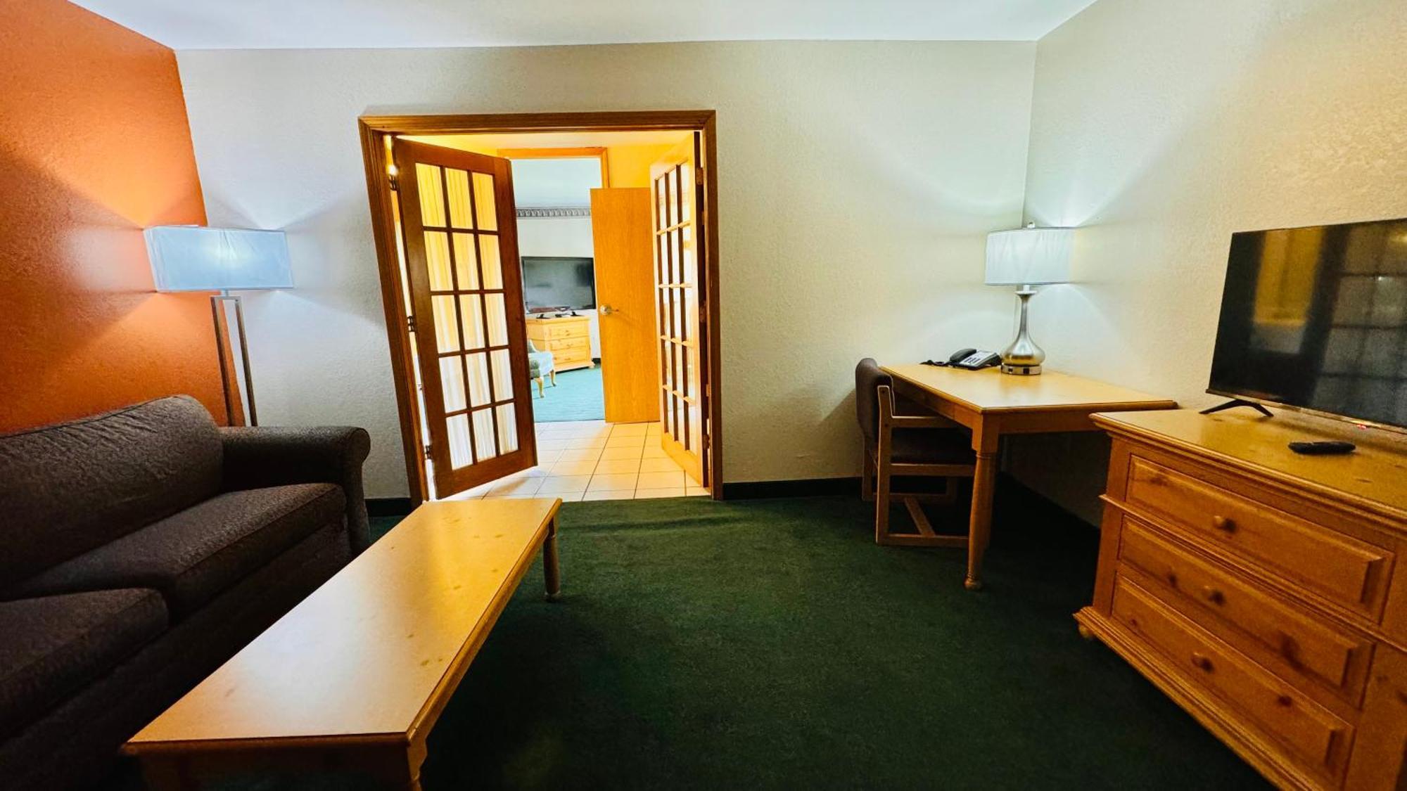 Regency Inn And Suites Stilwell Kültér fotó