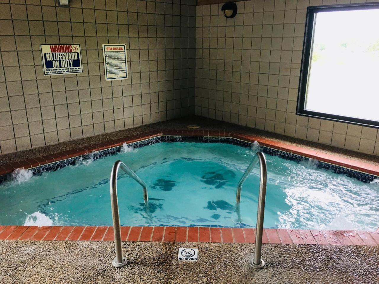 Regency Inn And Suites Stilwell Kültér fotó